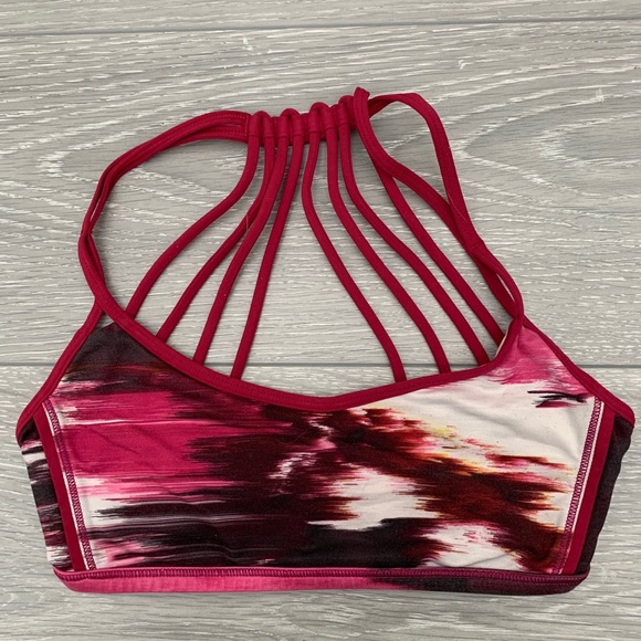 LULULEMON FREE TO BE BRA - SIZE 4 MAGENTA/PURPLE - Picture 2 of 3